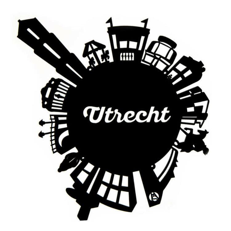 Utrecht skyline rond in hout of acryl in de kleur zwart