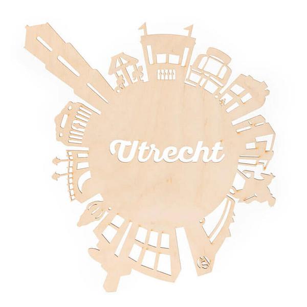 Utrecht skyline rond in hout of triplex in de kleur hout