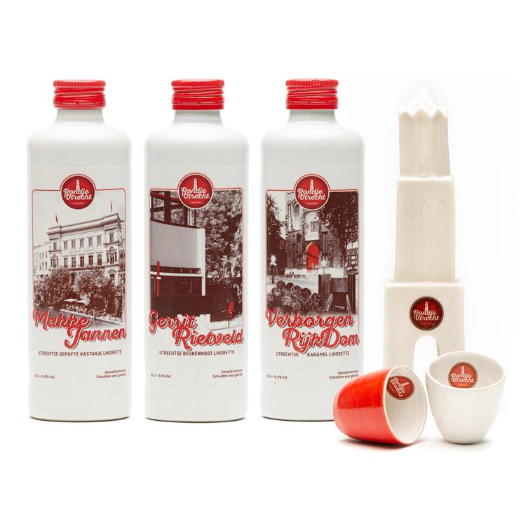 3 Flessen likorette cadeaupakket + 2 keramieken likeur glaasjes + keramieken Domtoren